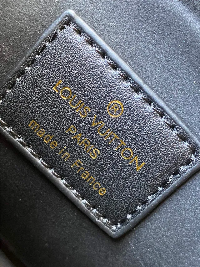 Louis Vuitton Multi Pochette Accessoires Negro Dorado Monograma Grabado Correa de Cadena Bolso Cruzado 11