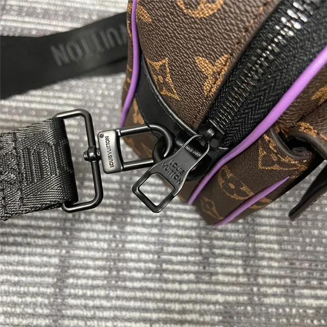Louis Vuitton Multi Pochette Accessoires বাদামী সবুজ মোনোগ্রাম ক্যানভাস পাইপিং অ্যাকসেন্ট মেসেঞ্জার ব্যাগ 6