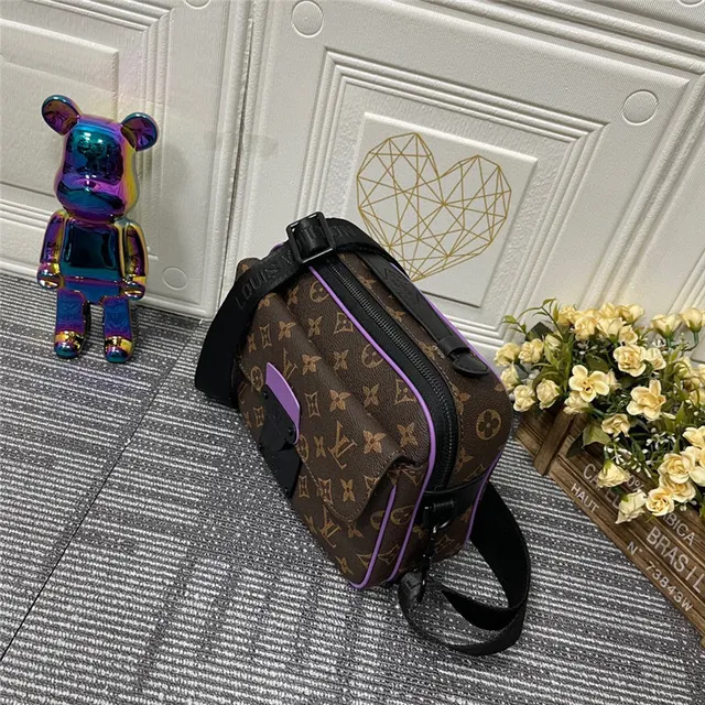 Louis Vuitton Multi Pochette Accessoires বাদামী সবুজ মোনোগ্রাম ক্যানভাস পাইপিং অ্যাকসেন্ট মেসেঞ্জার ব্যাগ 10