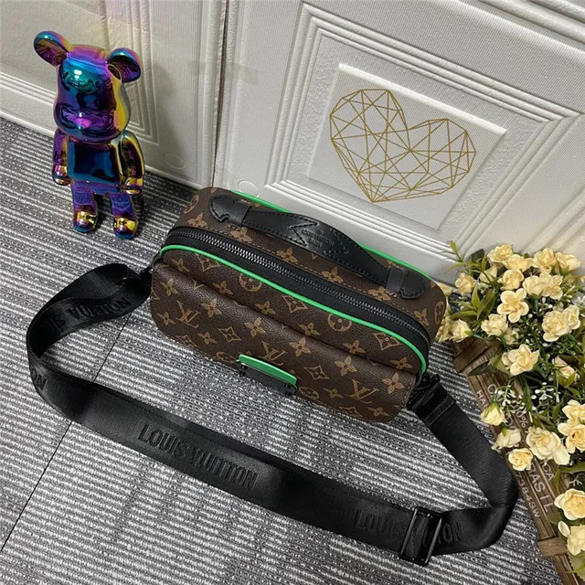 Louis Vuitton Multi Pochette Accessoires বাদামী সবুজ মোনোগ্রাম ক্যানভাস পাইপিং অ্যাকসেন্ট মেসেঞ্জার ব্যাগ 14