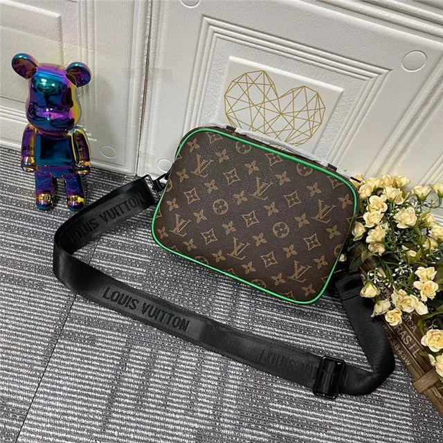 Louis Vuitton Multi Pochette Accessoires বাদামী সবুজ মোনোগ্রাম ক্যানভাস পাইপিং অ্যাকসেন্ট মেসেঞ্জার ব্যাগ 18