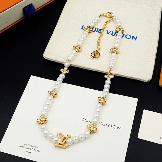 Louis Vuitton Collar de perlas y tono dorado monograma floral 8