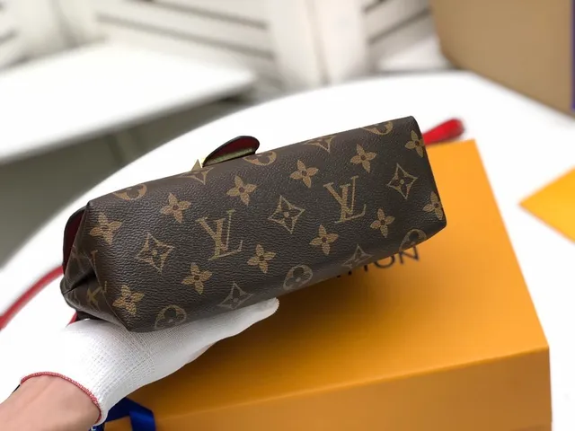 Louis Vuitton লাল বাদামী স্ট্রাকচার্ড টপ-হ্যান্ডেল মনোগ্রাম ক্যানভাস টোট ব্যাগ 5