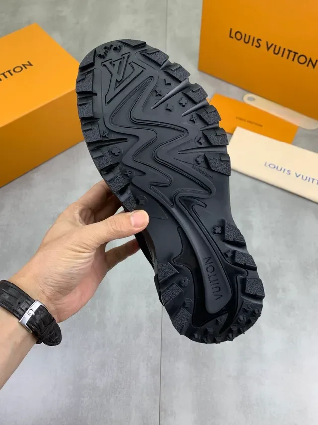 Louis Vuitton Run Away Black and Gray Lifestyle Sneakers 3