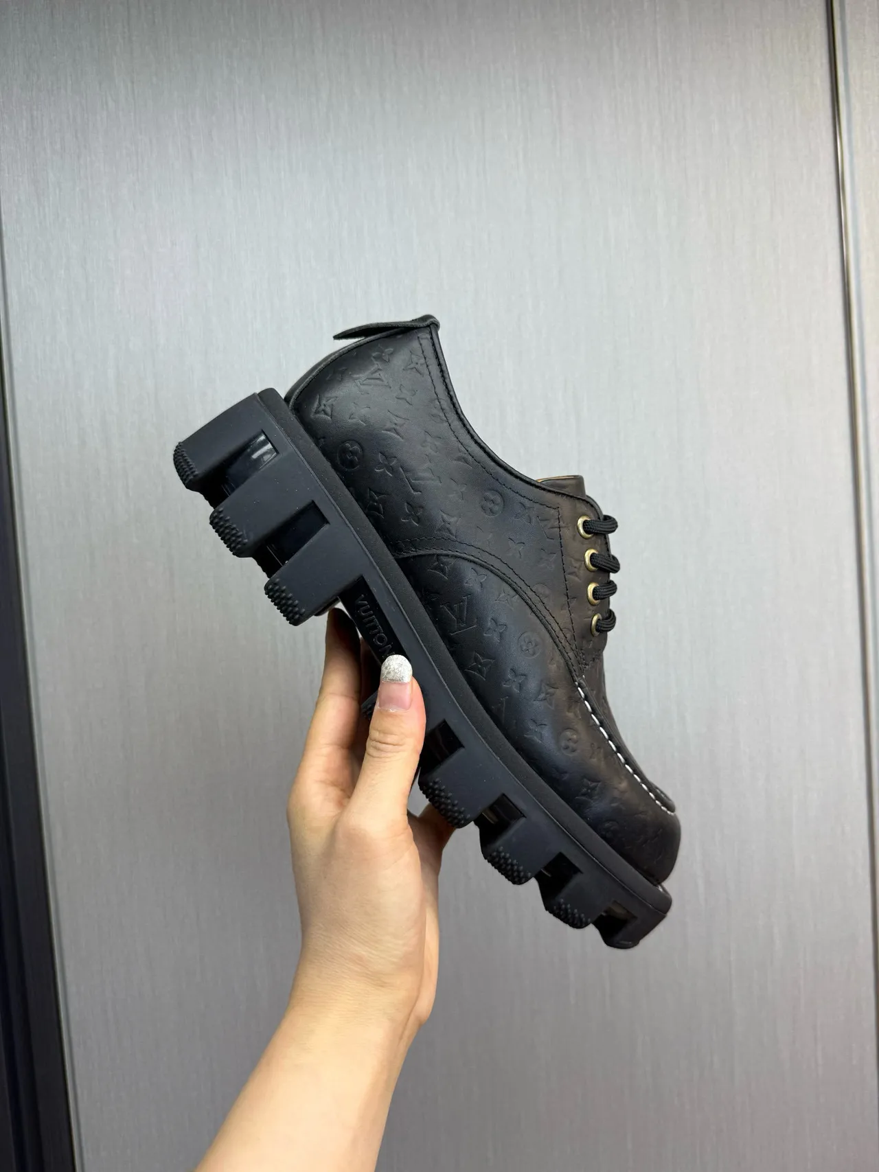 Louis Vuitton Run Away Black Monogram Oxford Shoes 6