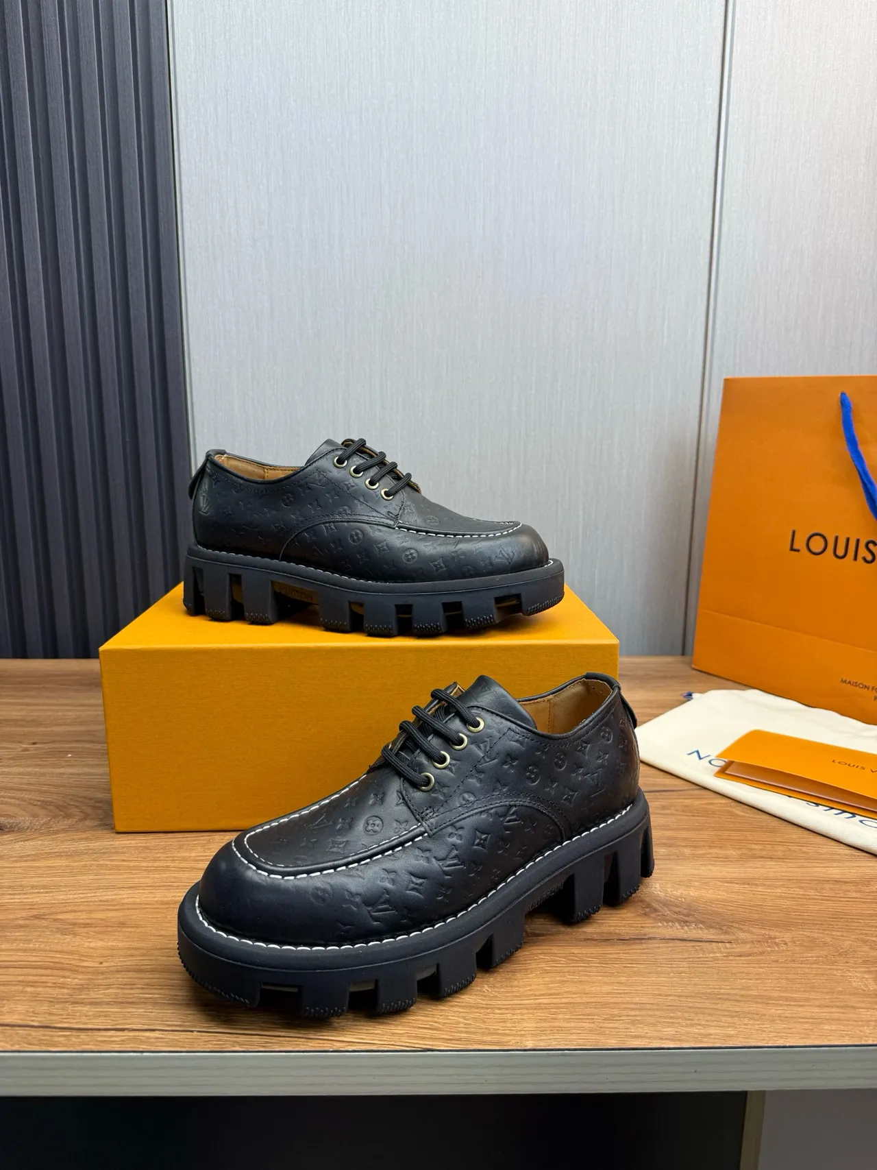 Louis Vuitton Run Away Black Monogram Oxford Shoes 8