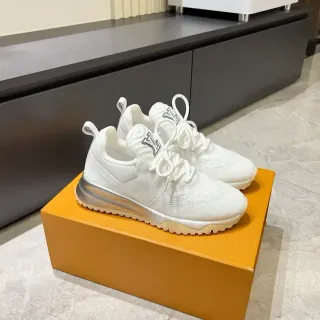 Louis Vuitton Run Away Tênis Lifestyle Branco Tricô