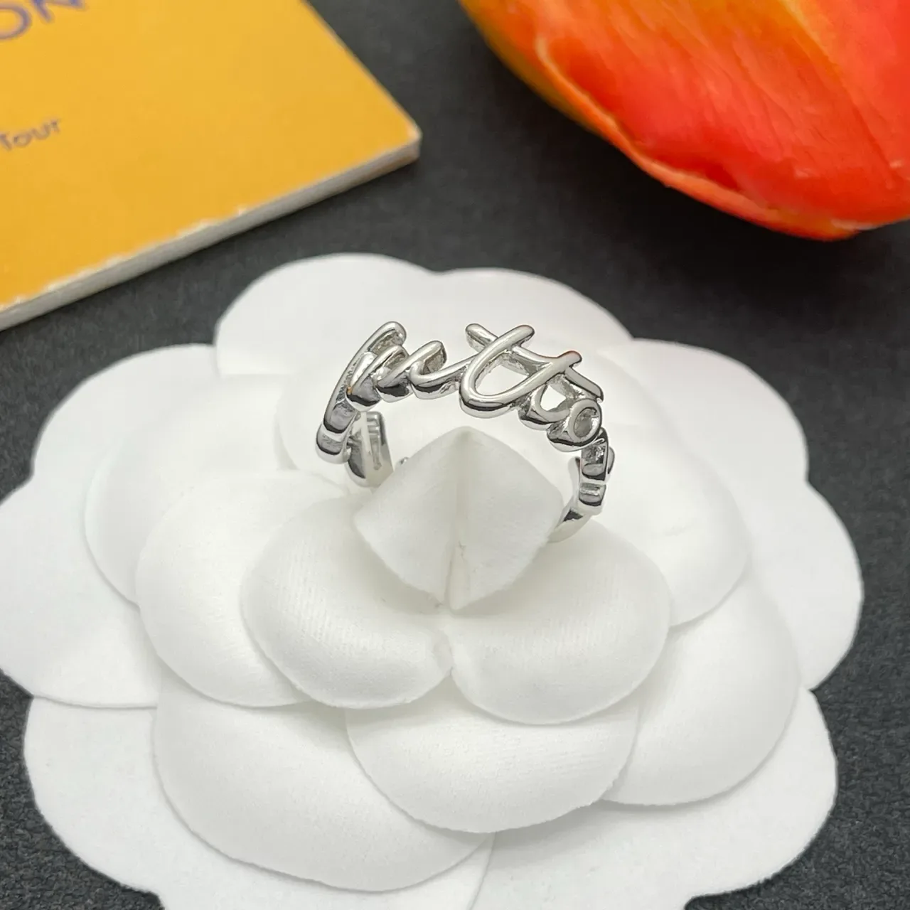 Louis Vuitton Script Logo Silver Ring 7