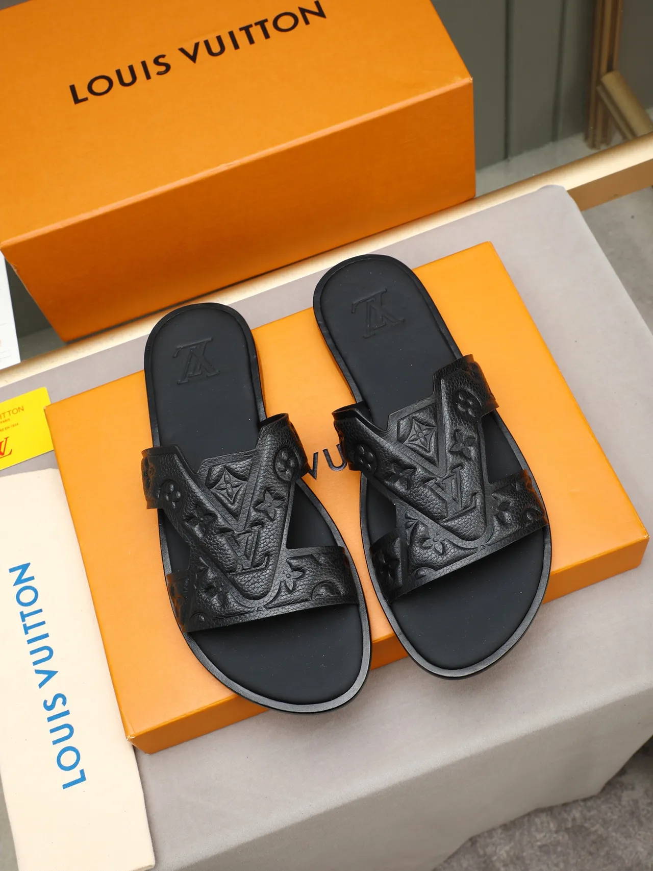 Louis Vuitton Slide Monogramme Embossé Sangle Croisée Mules 7