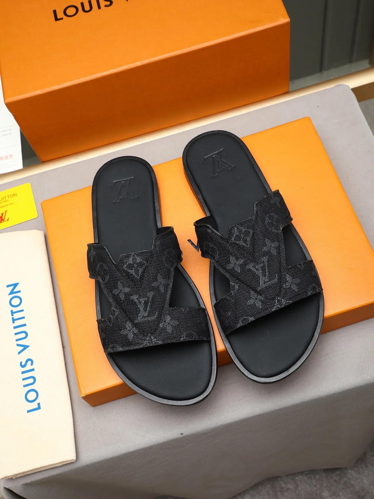 Louis Vuitton Slide Monogramme Embossé Sangle Croisée Mules 9