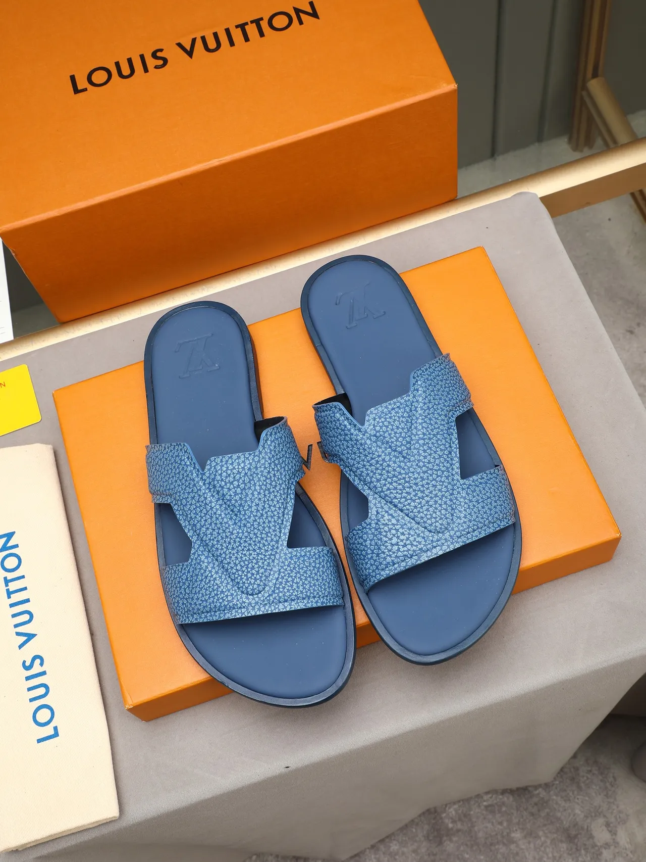 Louis Vuitton Slide Monogramme Embossé Sangle Croisée Mules 11