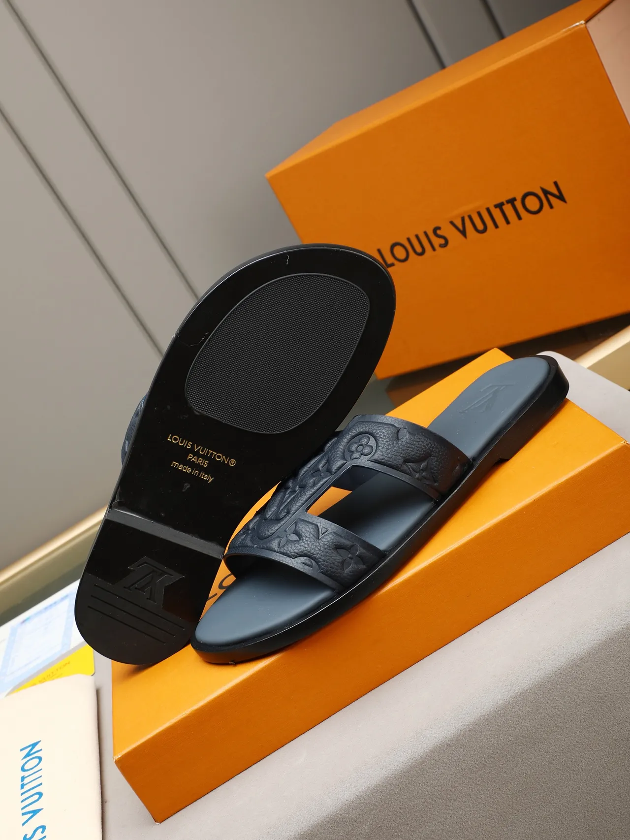 Louis Vuitton Slide Monogramme Embossé Sangle Croisée Mules 17