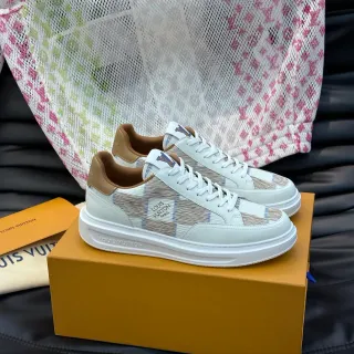 Louis Vuitton Zapatillas Lifestyle Blancas Beige Low-Top con Paneles de Tejido
