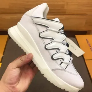 Louis Vuitton সাদা কালো চামড়া ঢেউ-আকারের ওভারলে চাঙ্কি স্নিকার