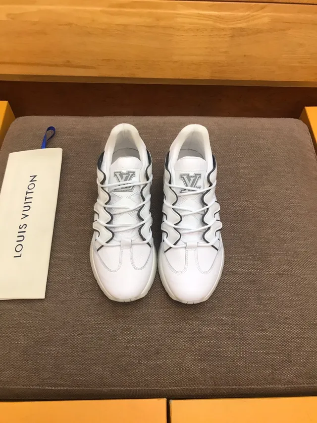 Louis Vuitton Chaussures Chunky en Cuir Blanc et Noir avec Superpositions en Forme d'Onde 5