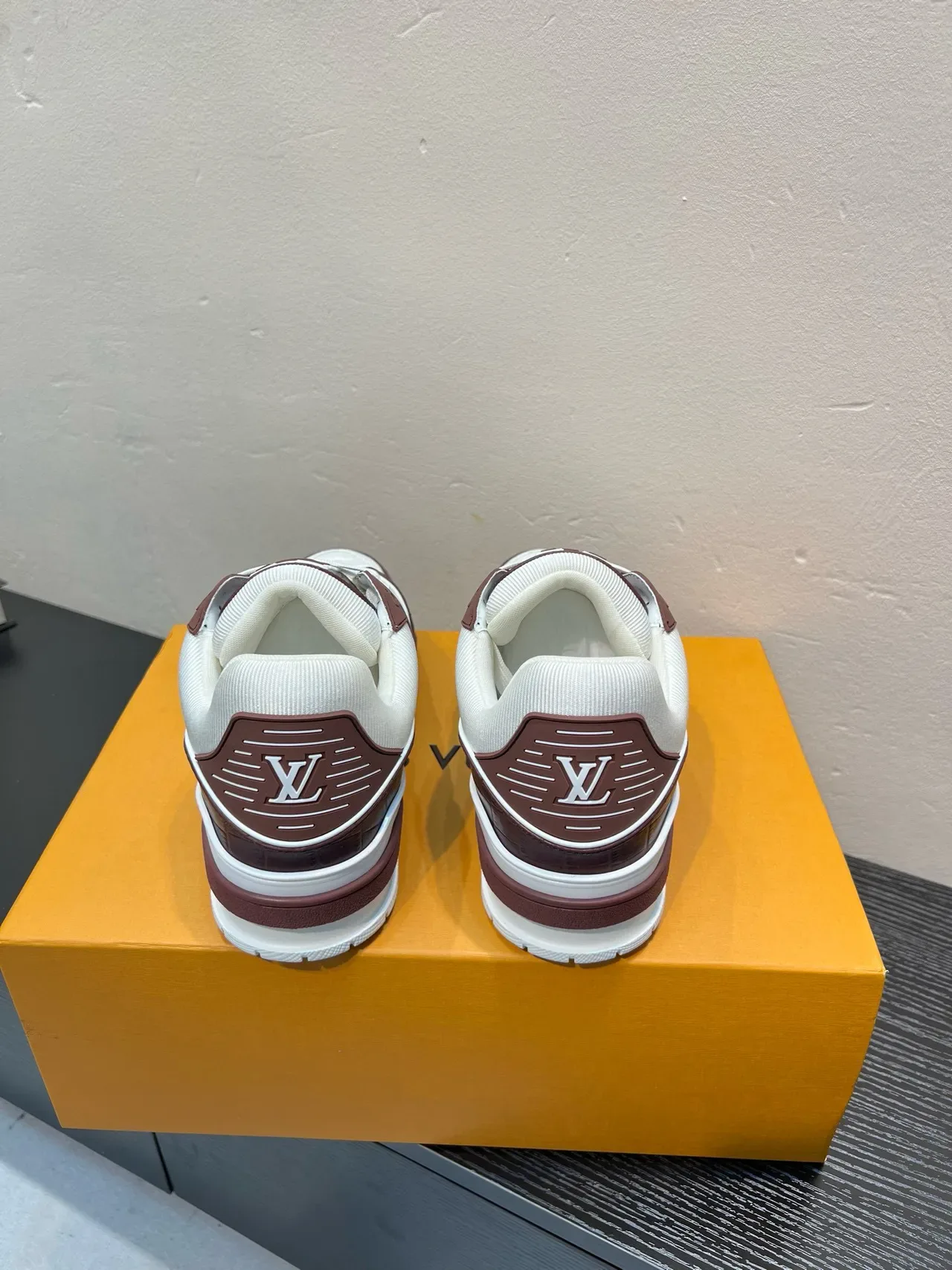 Louis Vuitton White Burgundy Layered Strap Design Embossed Monogram Leather Lifestyle Sneakers 6