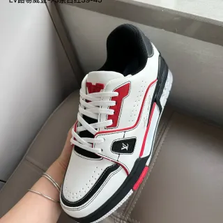 Louis Vuitton Blancs et Rouges Low-Top à Lacets en Cuir Perforé Lifestyle Sneakers