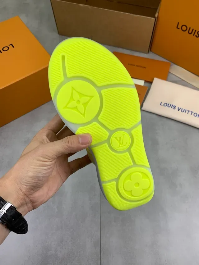 Louis Vuitton Zapatillas Lifestyle Amarillo Transparente Capa Superior Sintética y Malla Suela Translucida 2
