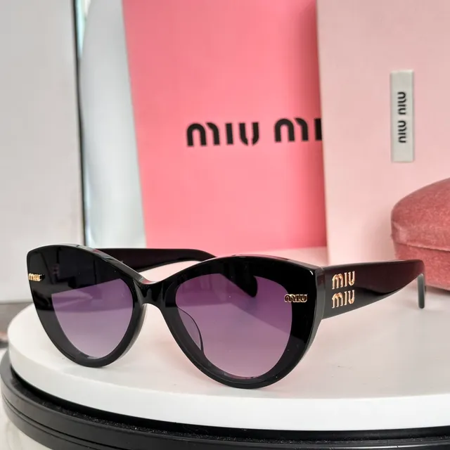 Miu Miu Cat-Eye Gradient Lens Sunglasses 2