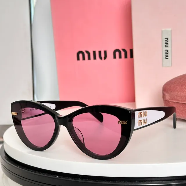 Miu Miu Cat-Eye Gradient Lens Sunglasses 5