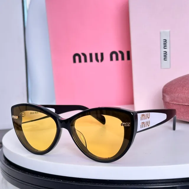 Miu Miu Cat-Eye Gradient Lens Sunglasses 7