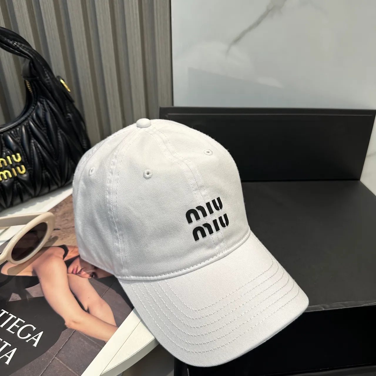 Miu Miu 刺绣标志 白色棒球帽 6