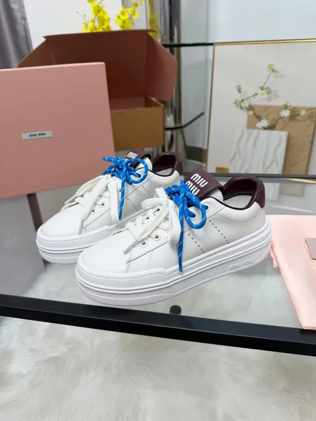 Miu Miu Wander 白色蓝色皮革上层厚底平台鞋底生活方式运动鞋 5
