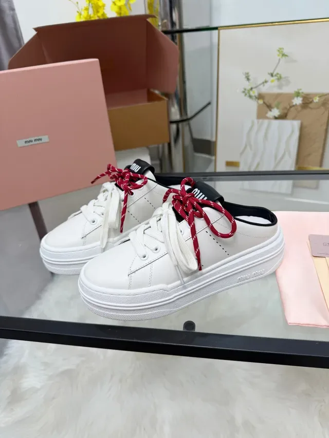 Miu Miu Wander Zapatos Lifestyle Blancos y Rojos de Cuero con Suela Plataforma Gruesa 4