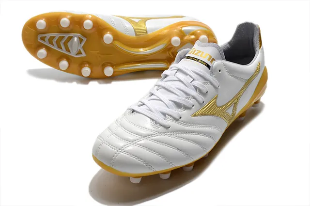Mizuno Morelia White and Gold Firm-Ground Soccer Shoes 4