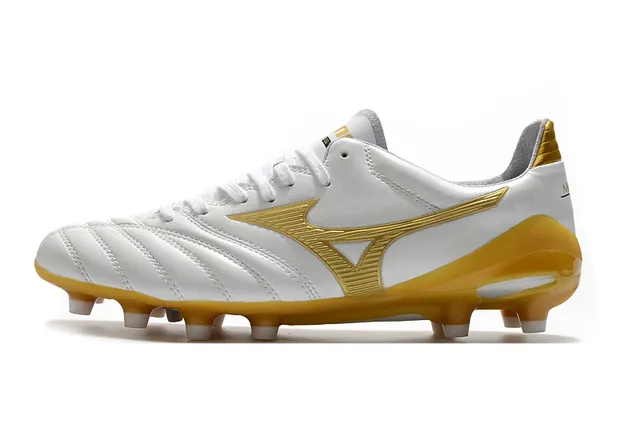 Mizuno Morelia White and Gold Firm-Ground Soccer Shoes 7