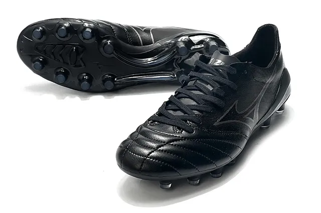 Mizuno Morelia White and Gold Firm-Ground Soccer Shoes 8
