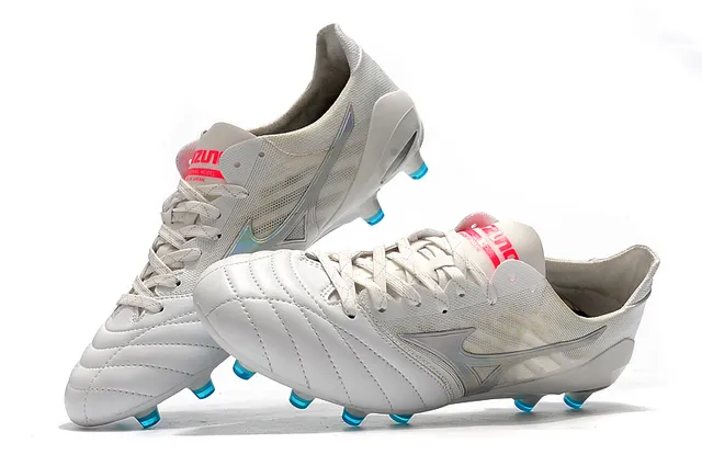 Mizuno Morelia White and Gold Firm-Ground Soccer Shoes 15