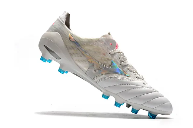 Mizuno Morelia White and Gold Firm-Ground Soccer Shoes 16