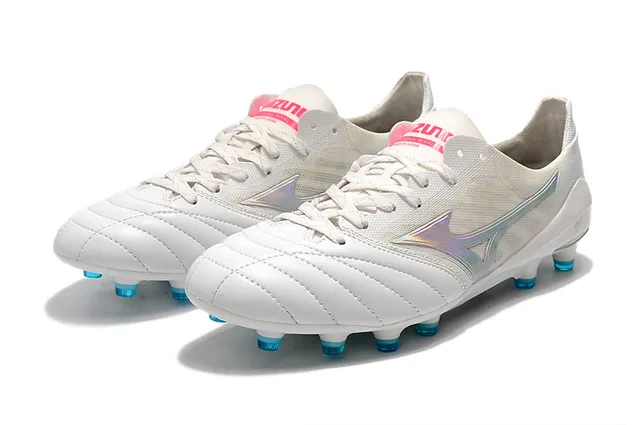 Mizuno Morelia White and Gold Firm-Ground Soccer Shoes 21