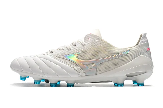 Mizuno Morelia White and Gold Firm-Ground Soccer Shoes 24