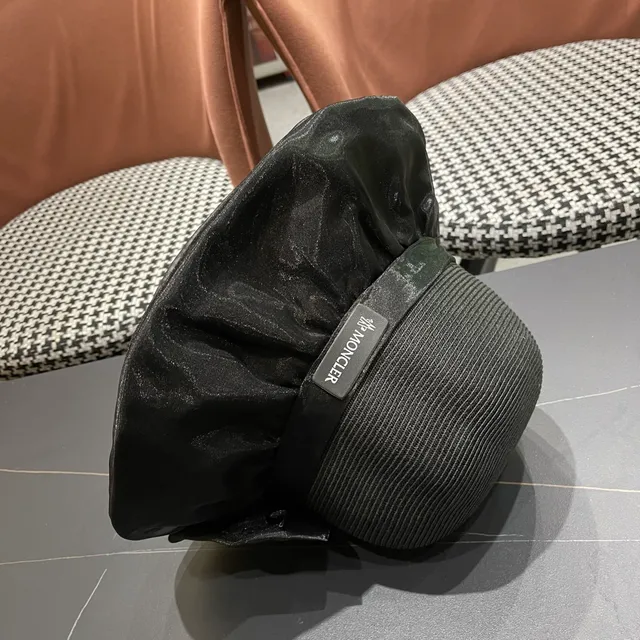 Moncler Fedora preto coroa de palha trançada borda ruffle de cetim 2