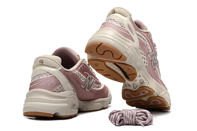New Balance 1000 Rosa Polvo y Crema Zapatillas con suela gruesa 3