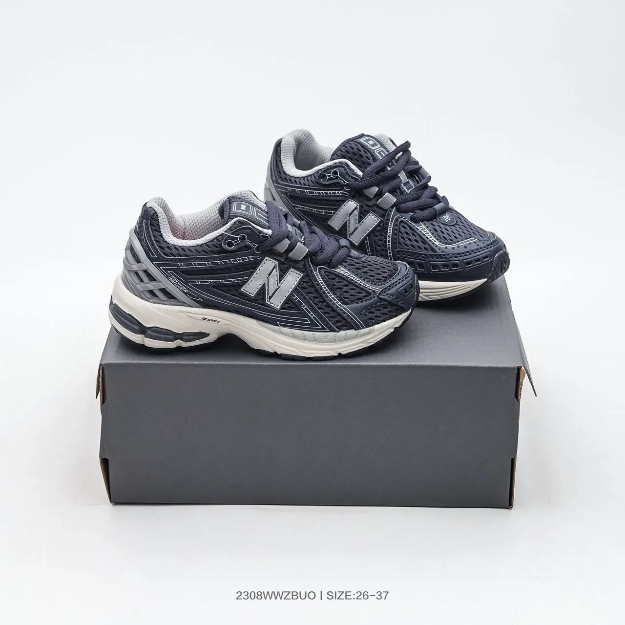 New Balance 2002R Navy Gray White 生活方式运动鞋 12