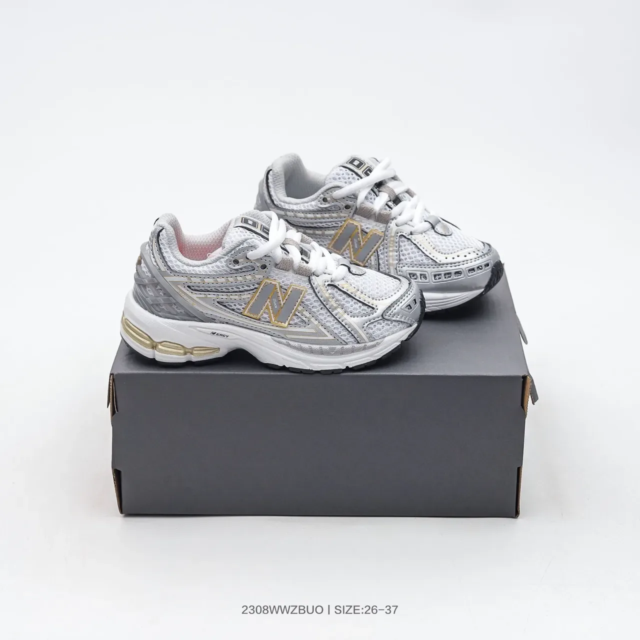 New Balance 2002R Navy Gray White 生活方式运动鞋 13