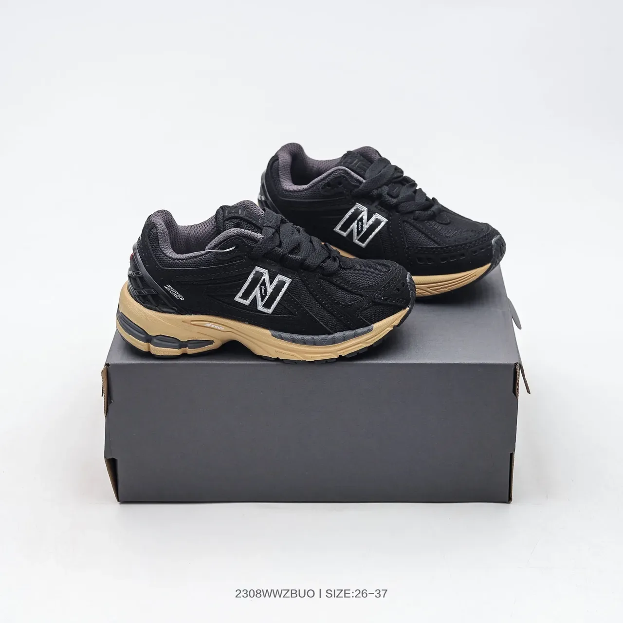 New Balance 2002R Navy Gray White 生活方式运动鞋 17