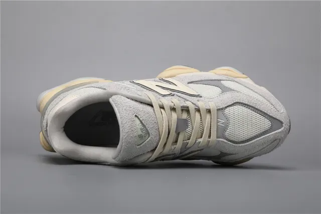 New Balance 9060 Tênis lifestyle cinza e creme 7