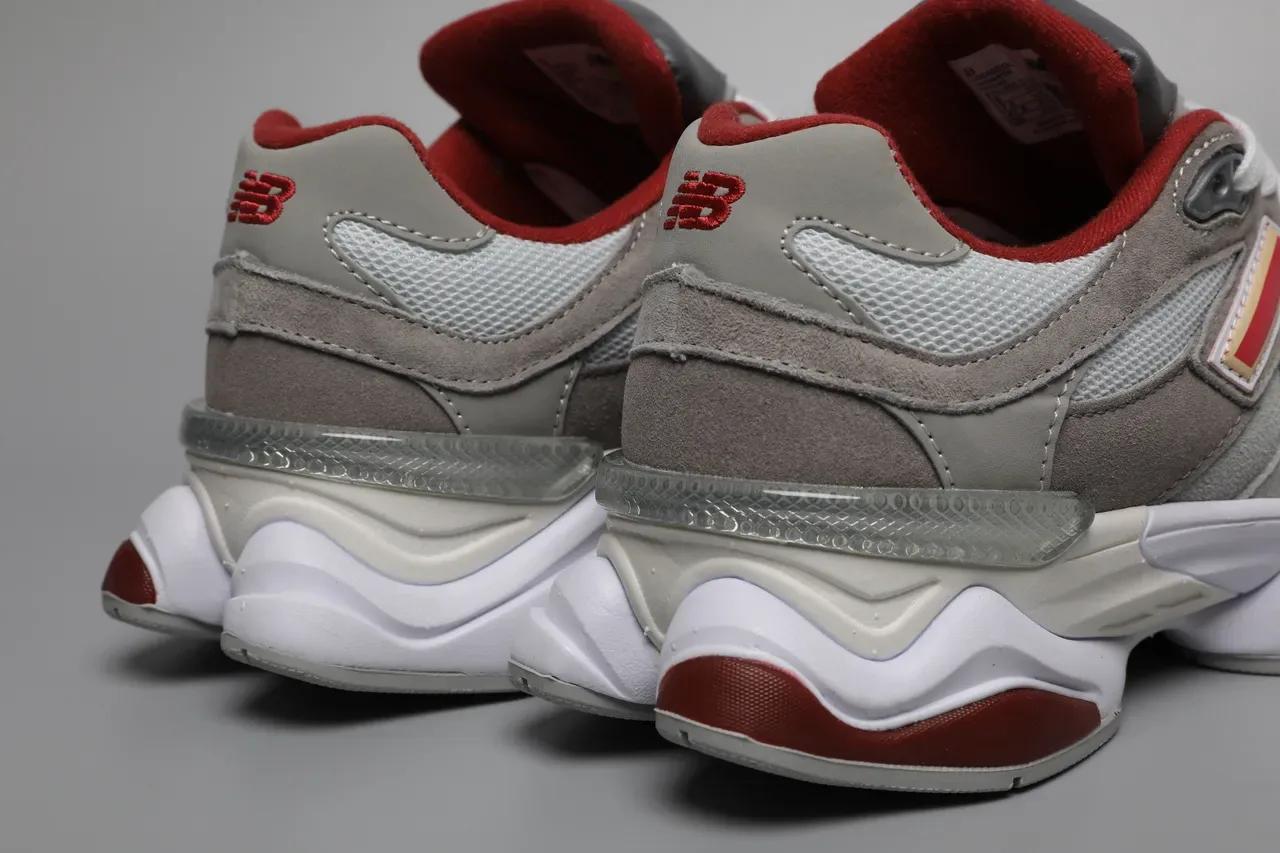 New Balance 9060 gris rouge blanc sneakers lifestyle 2