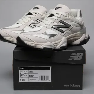 New Balance 9060 gris blanc noir sneakers chunky