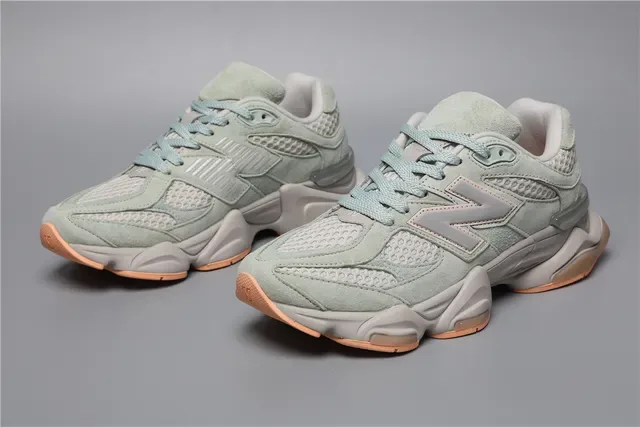 New Balance 9060 薄荷绿网面和麂皮生活方式运动鞋 5