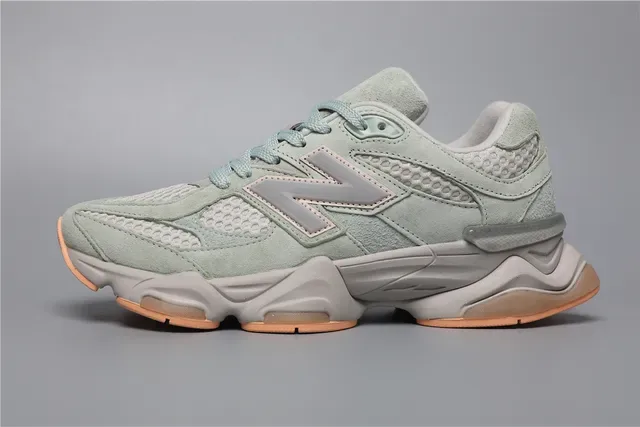 New Balance 9060 薄荷绿网面和麂皮生活方式运动鞋 9