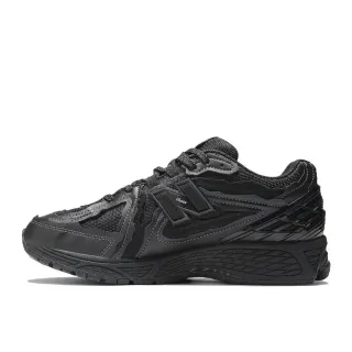 New Balance 9060 黑色单色跑鞋