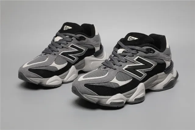 New Balance काला भूरा मोटा मिडसोल जाल-चमड़े का मिश्रण ऊपरी भाग जीवन शैली स्नीकर 5