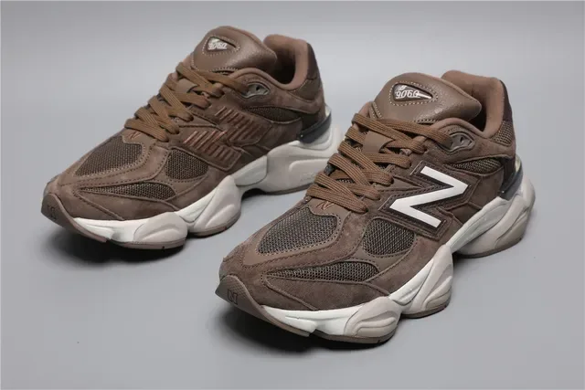 New Balance Brown White Suede And Mesh Upper Chunky Sculpted Midsole Lifestyle Sneakers 5