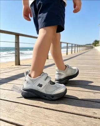 New Balance Argent Noir Fermeture Sangle Velcro Supérieure Maille Métallique Sneakers Lifestyle 20