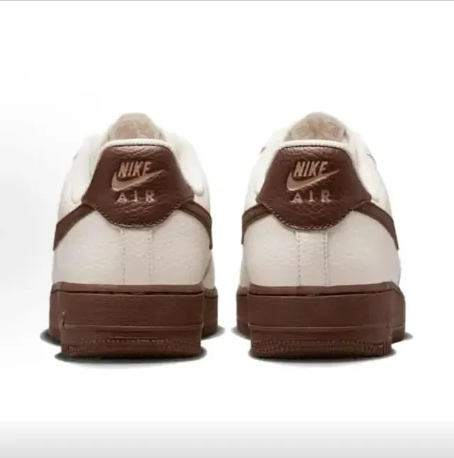 Nike Air Force 1 Off-White e Brown tênis lifestyle 2